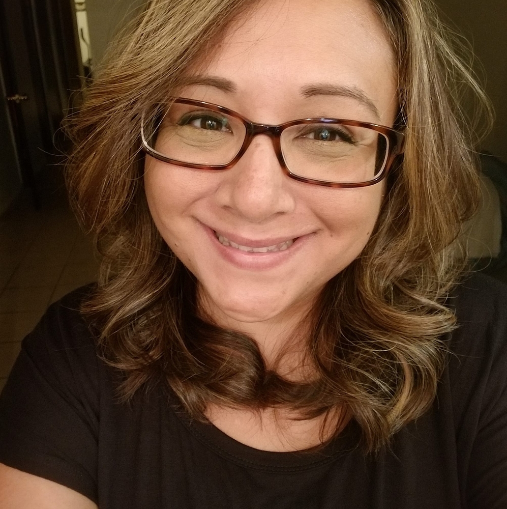 Meet your Posher, Monica